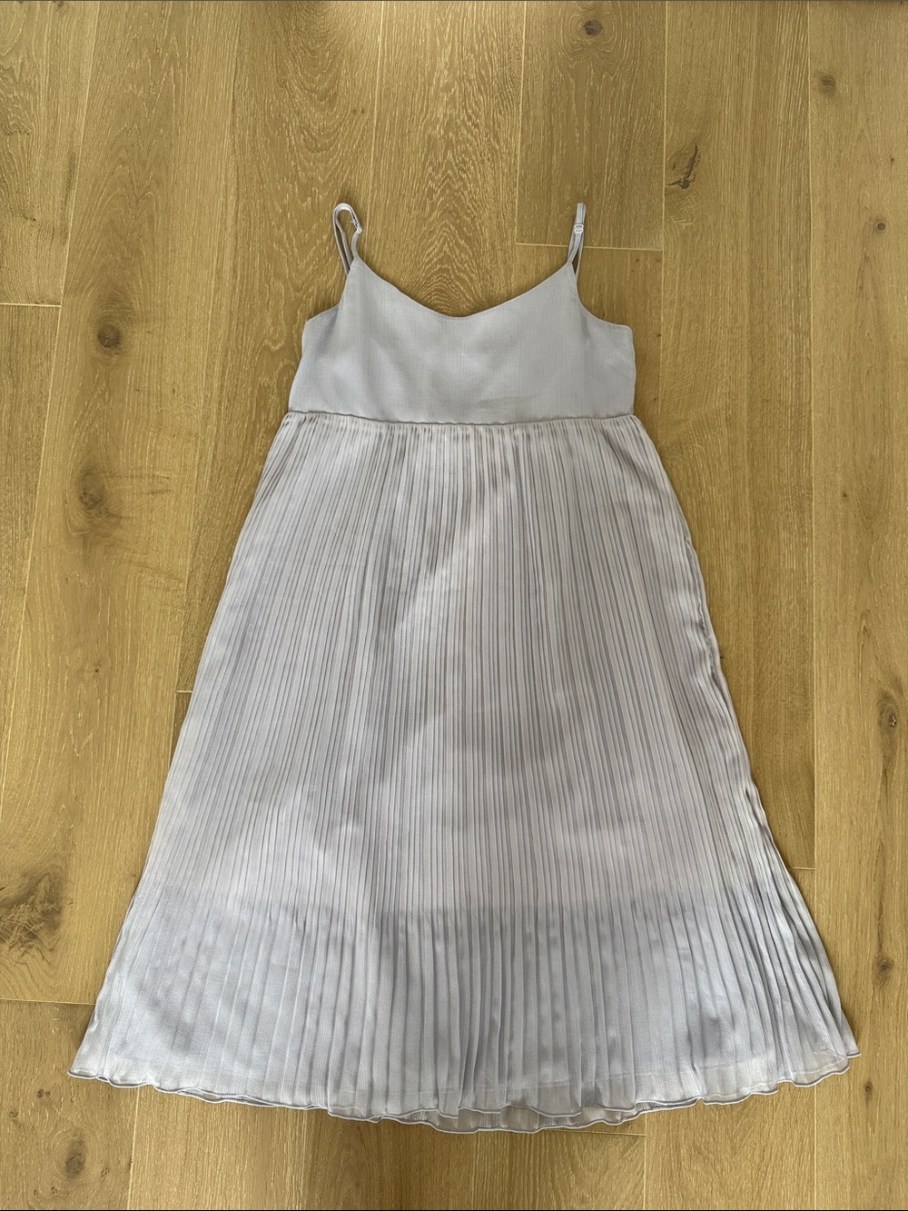 Light Gray Pleated Midi Slip Dress with Spaghetti Straps